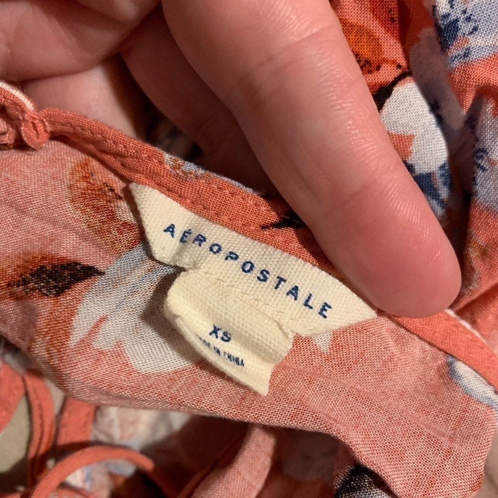 Aeropostale Pink Floral XS shorts Romper with spaghetti straps - Picture 4 of 4